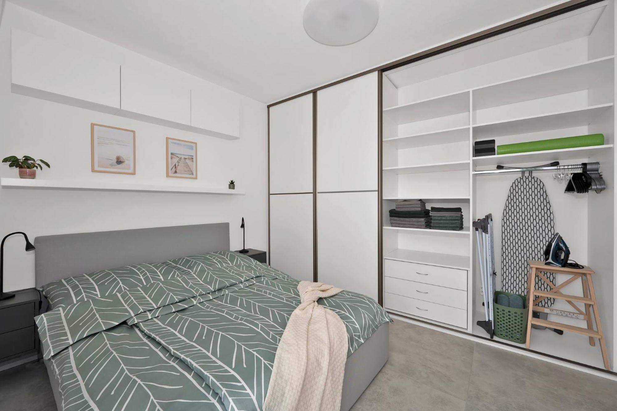 Fully Equipped Apartments With Terraces, Free Garage Parking, Netflix & Ac - By Apartmany Slapanice Cz ภายนอก รูปภาพ